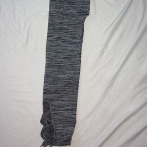 black grey cropped leggings cross cross xs